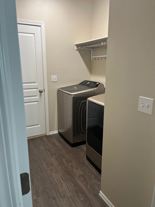 Building Photo - Beautiful 4 bedroom Nampa home