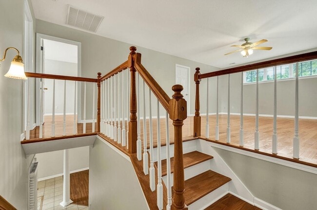 Building Photo - 3064 Igou Crossing Dr