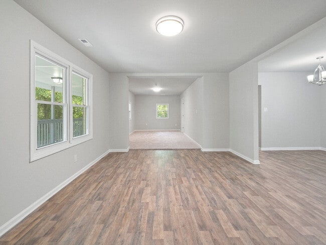 Building Photo - 128 Sunset Ln