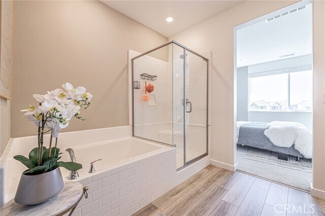 Building Photo - 27555 Sanctuary Ct