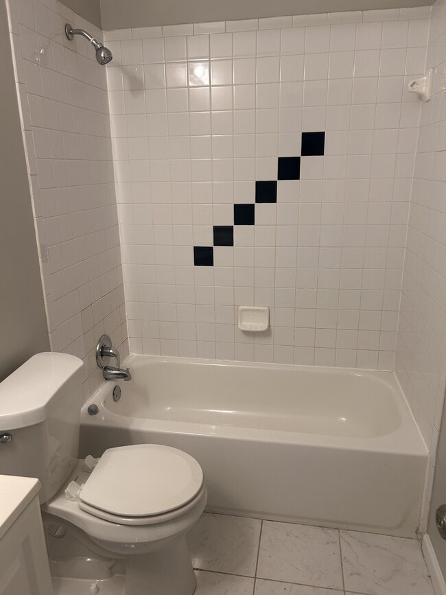 Building Photo - 308 Anderson Ave NW