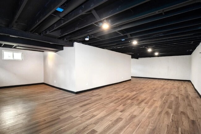 Building Photo - 1240 Mullanphy Ln