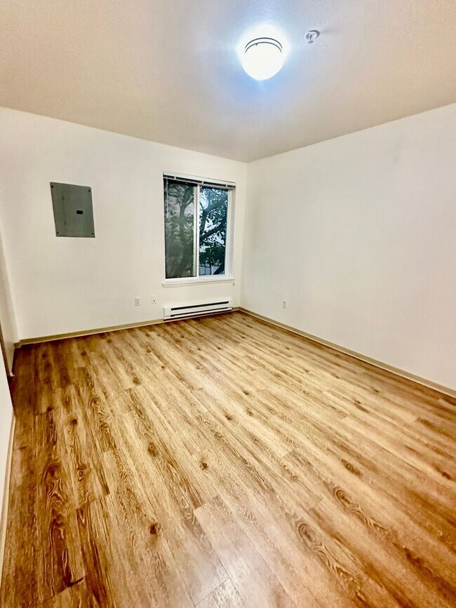 Interior Photo - UDH 5 plex