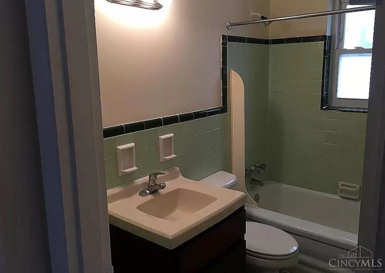 Building Photo - 1057 Winfield Ave