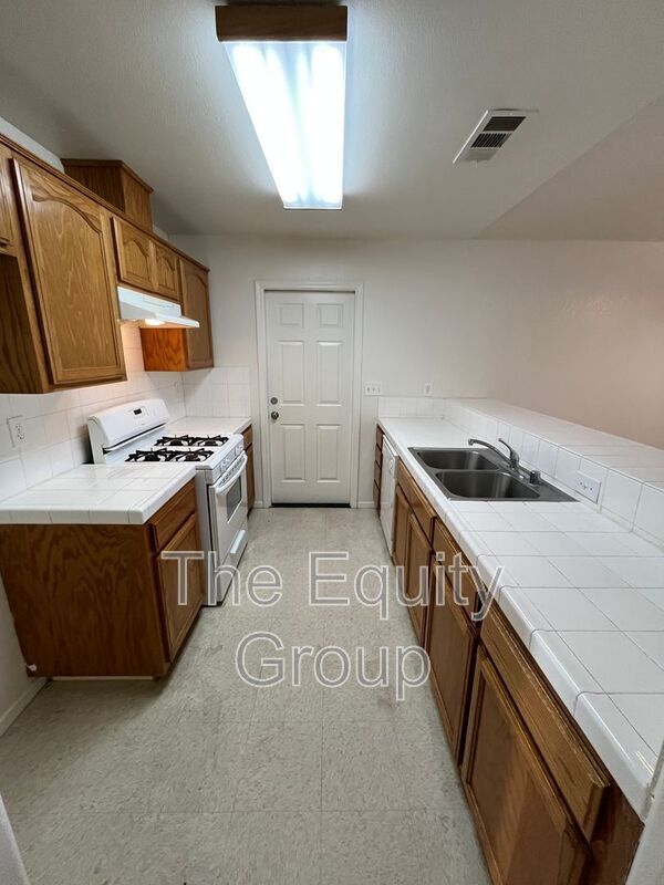 Building Photo - 94 N Fourth