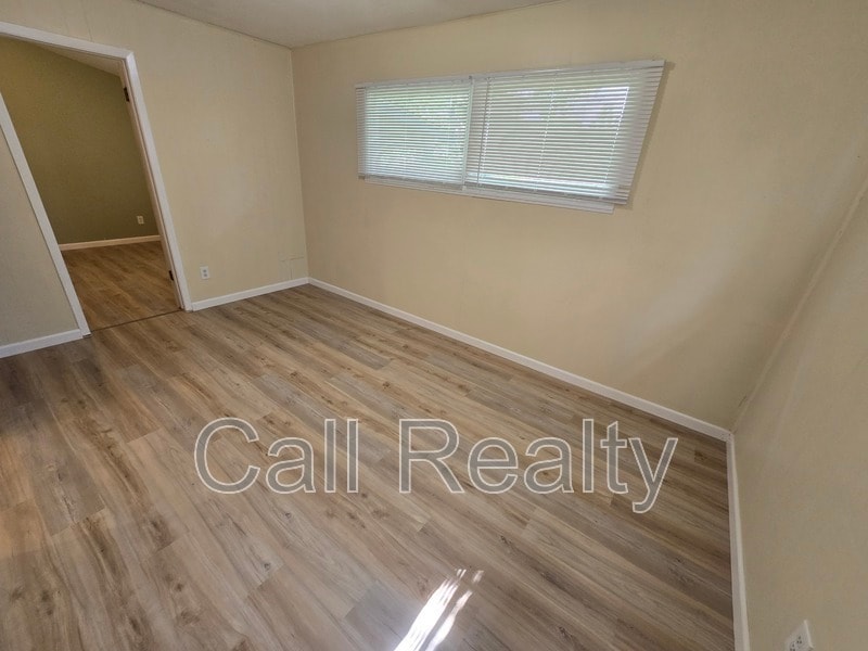 Building Photo - 7610 E S Riverway Ave