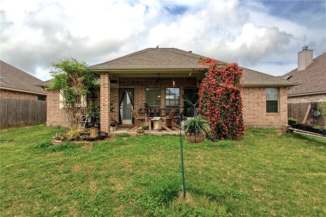 Building Photo - 3905 Incourt Ln
