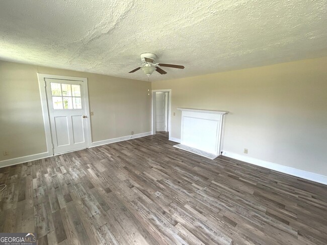 Building Photo - 2455 Pegasus Parkway