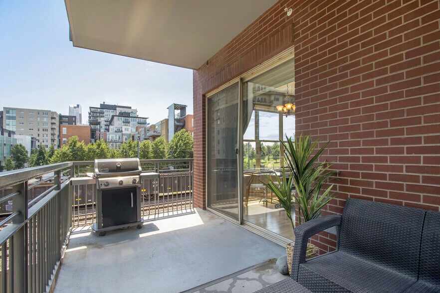 Patio, Grill & Furniture included - 1440 Little Raven St
