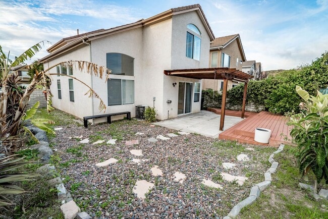 Building Photo - Stevenson Ranch 3 Bedroom Home for Rent!