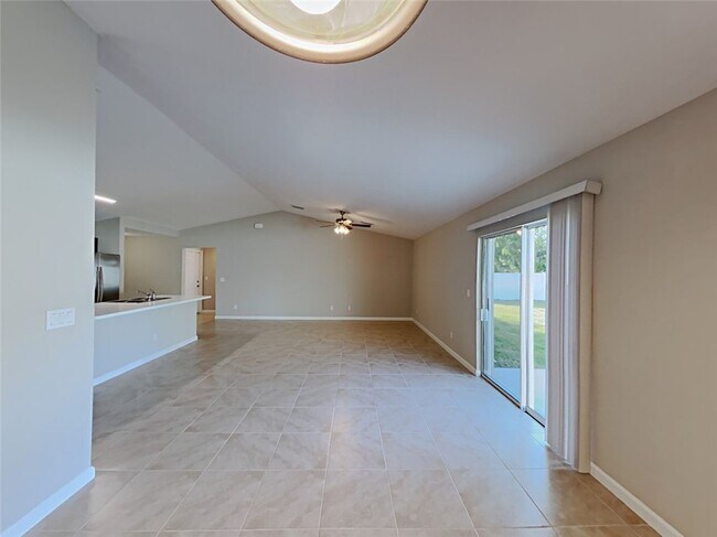 Building Photo - 9500 S Ocean Dr