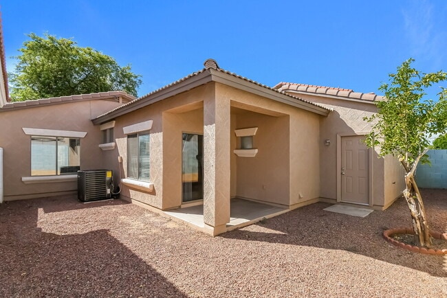 Building Photo - 327 N 76th Pl