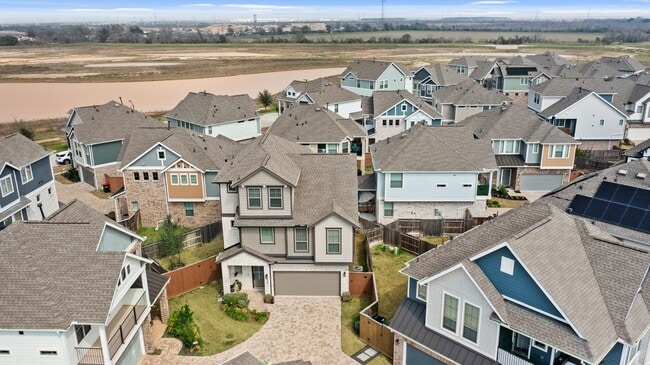 Building Photo - 23914 Sumac Blf Trl