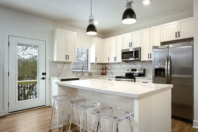 Building Photo - Elevate Everyday Living at Ayden Place Townhomes!