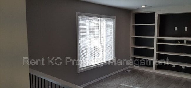 Building Photo - 9408 NW 59th Ter