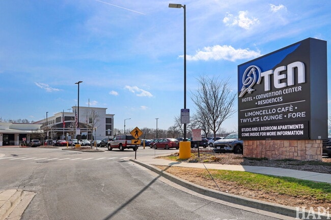 Building Photo - 6175 W Grand Ave