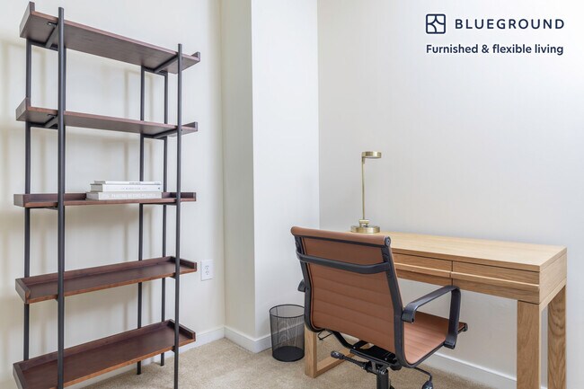 Building Photo - 2400 M St NW