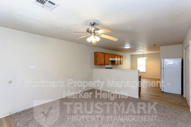 Building Photo - 411 Brittney Way