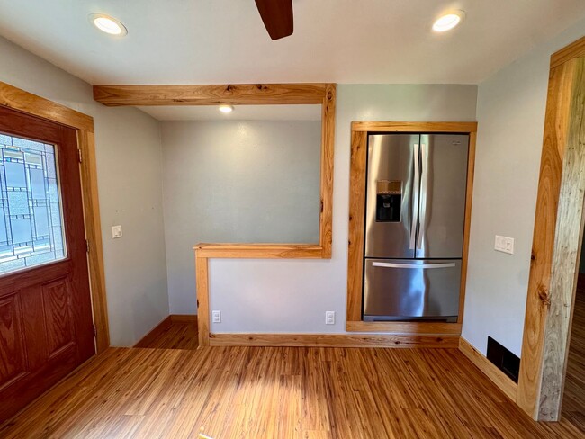 Building Photo - Single Family Home in Edgerton, WI