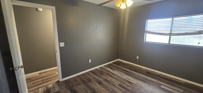 Building Photo - 3256 S Chaparral Rd