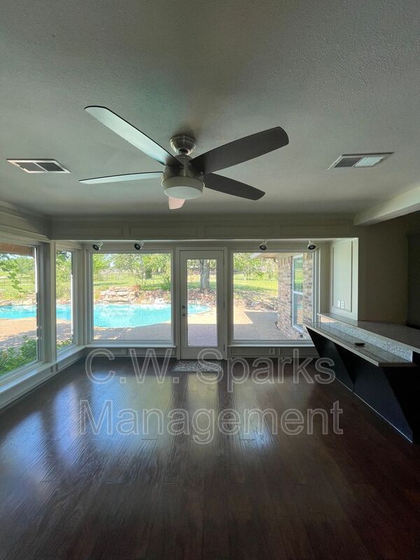 Building Photo - 3494 N Stodghill Rd