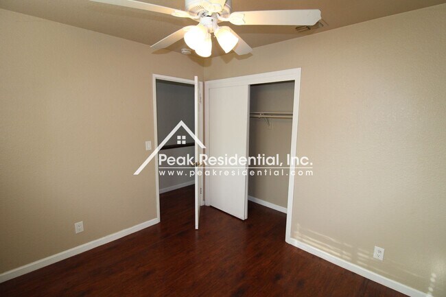 Building Photo - A Beautiful Elk Grove 4bd/2.5ba Home with ...