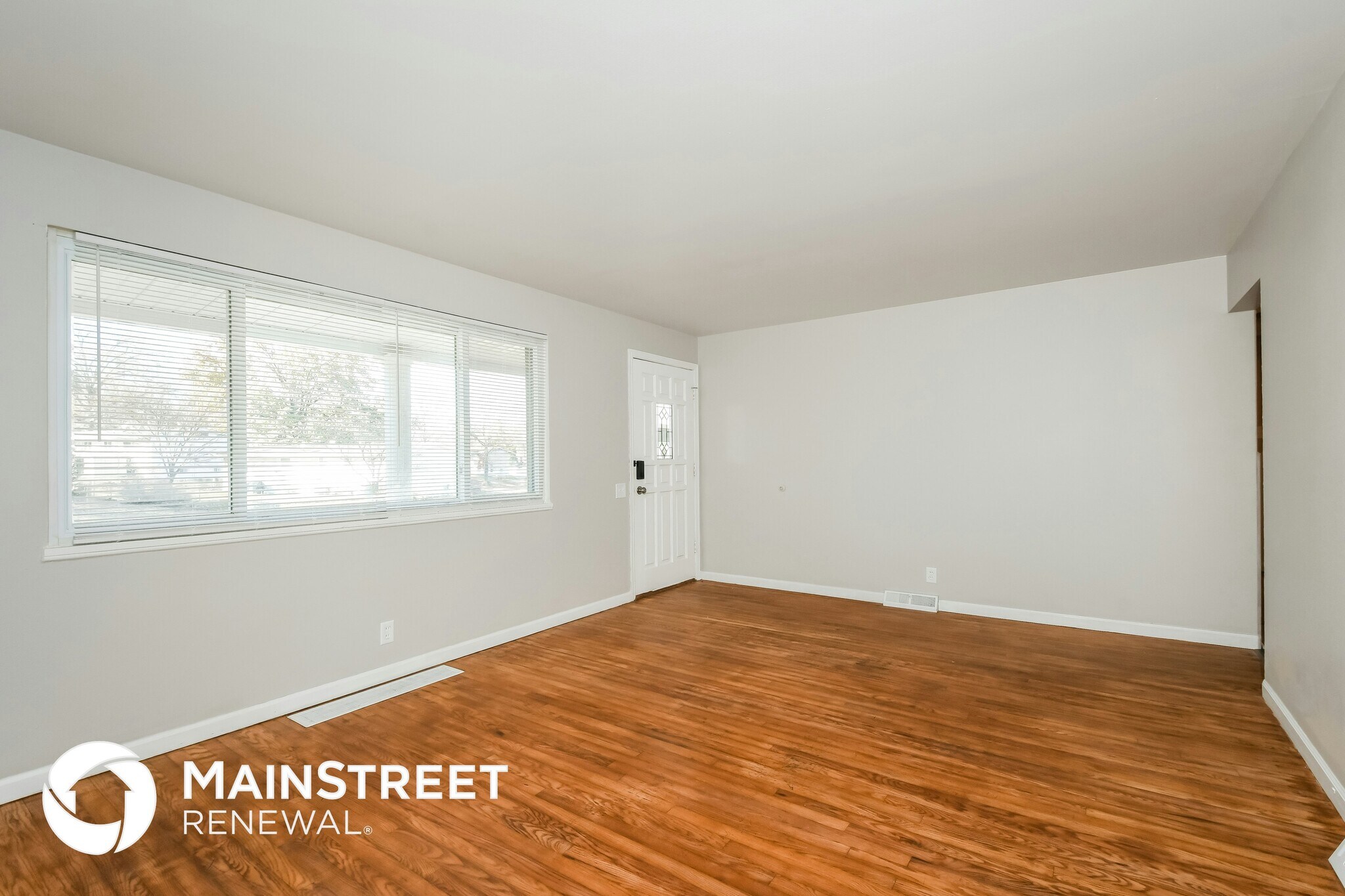 Building Photo - 10341 Trask Dr