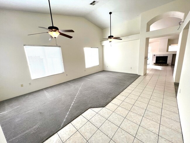 Building Photo - 3013 Verdugo Ln