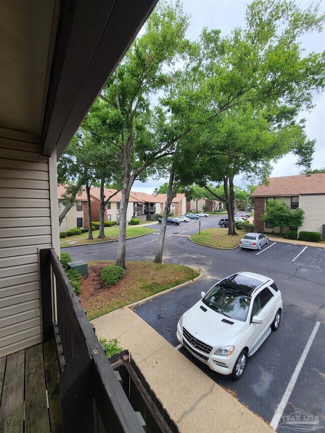 Building Photo - 2201 Scenic Hwy