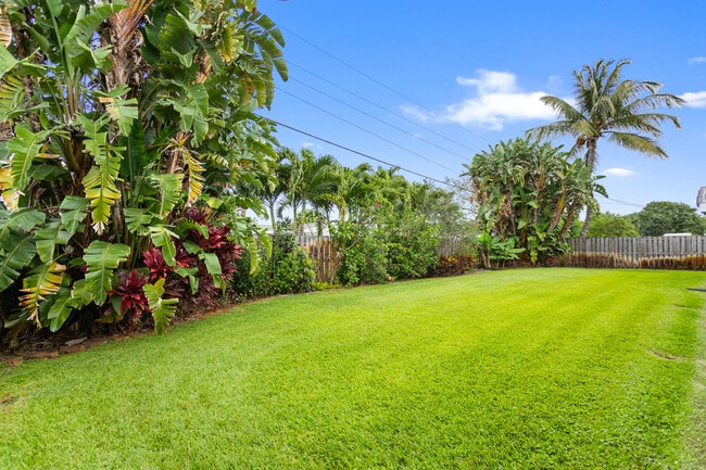 Building Photo - 5281 SW 4th Ct