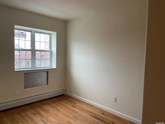 Building Photo - 43-31 Byrd St