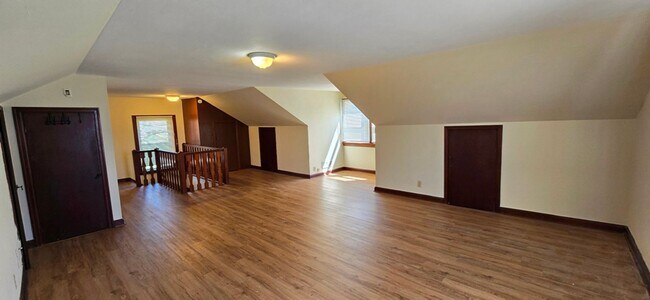 Building Photo - House for Rent in Southwest City