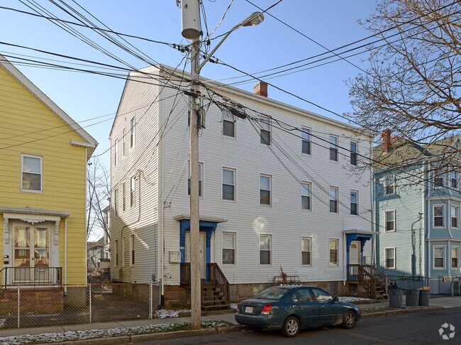 Building Photo - 132-134 Division St