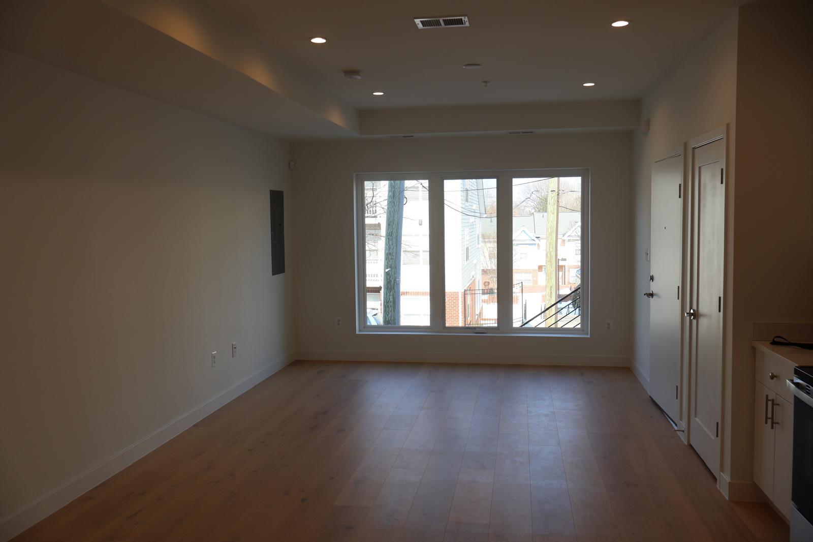 Building Photo - 4939 Call Pl SE