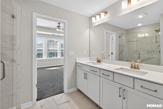 Building Photo - 3447 Hidden Valley Cir