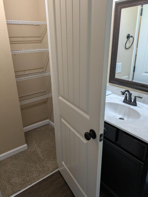 Building Photo - 150 Mayhew Rd