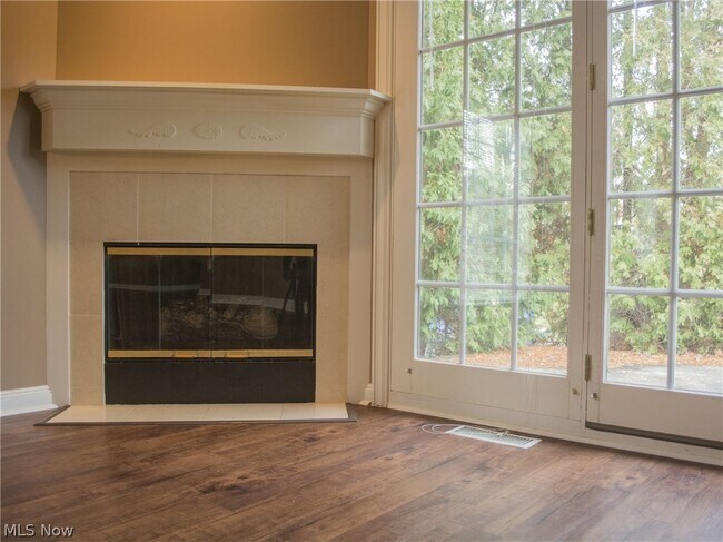 Building Photo - 9647 Market St