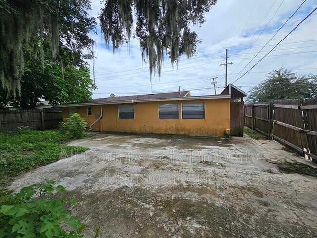 Building Photo - 2619 Crutchfield Rd