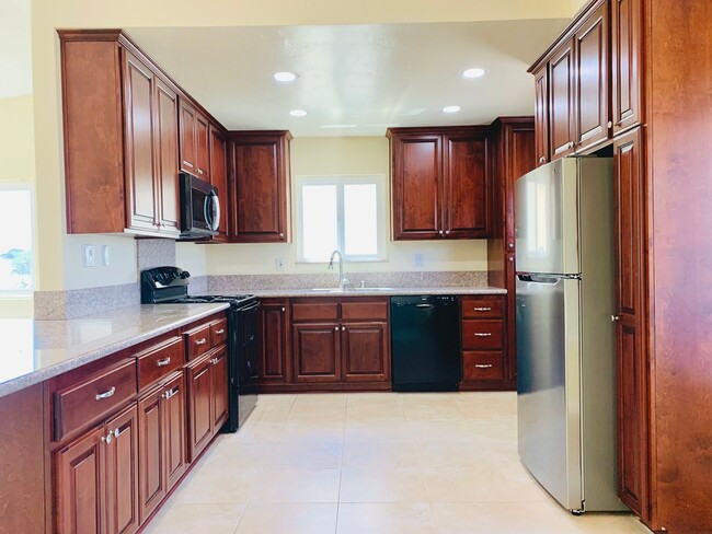 Building Photo - 5277 Mt Ararat Dr