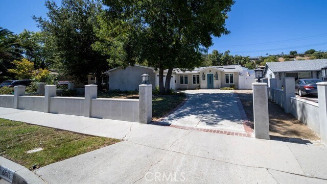 Building Photo - 6661 Franrivers Ave