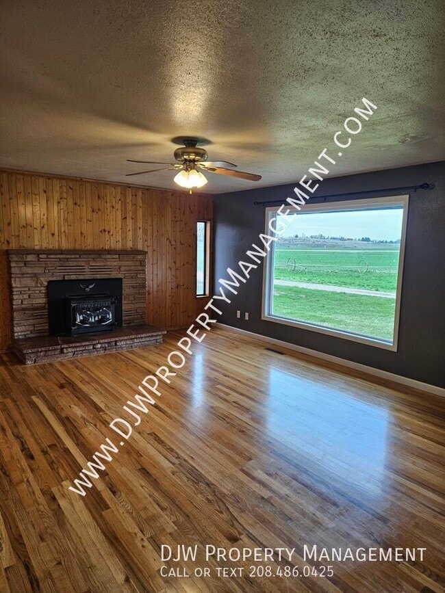 Building Photo - 7196 Edna Ln