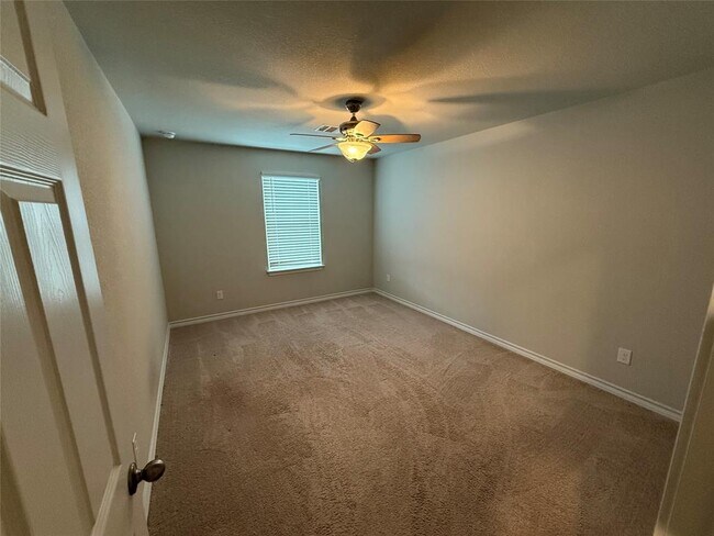 Building Photo - 1308 Eagle Ray St