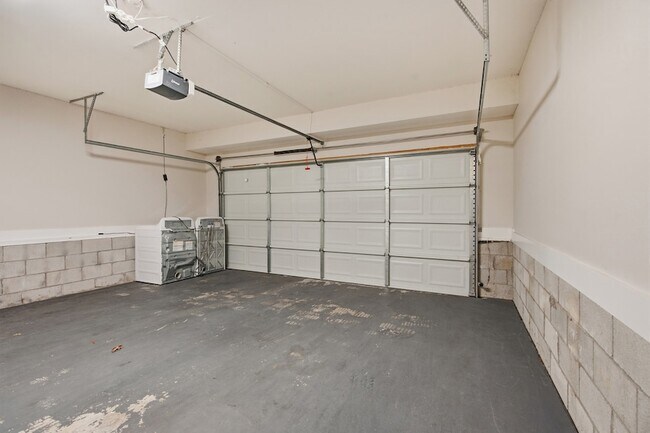 Building Photo - 219 22nd St