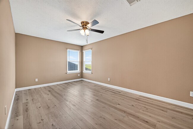Building Photo - 926 Seabourne Meadow Dr