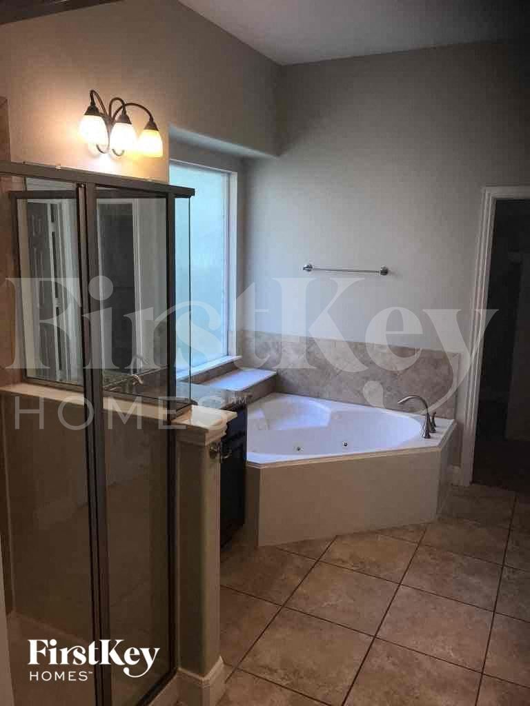 Building Photo - 14623 Castle Cove Ln