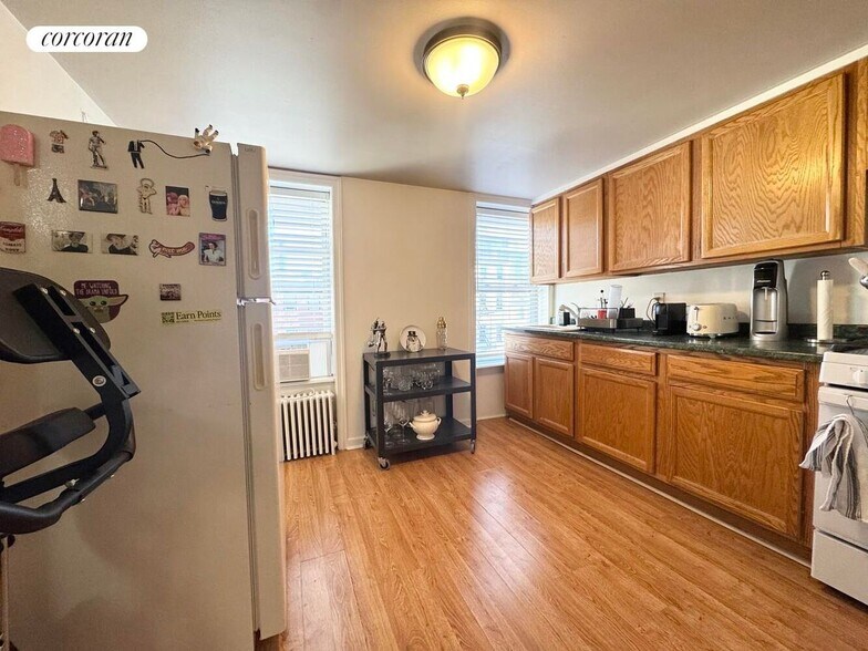 Building Photo - 89 3rd St