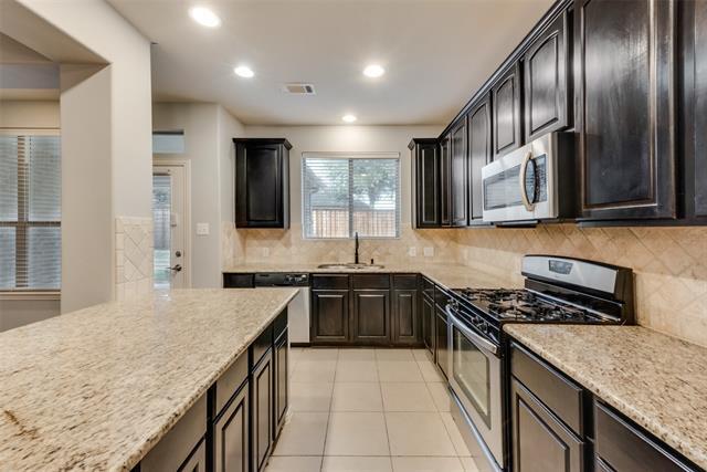 Building Photo - 10620 Sexton Dr