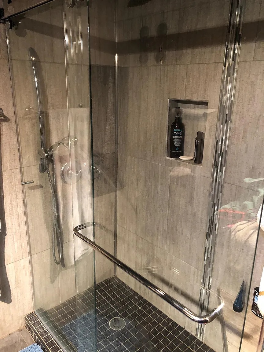 Building Photo - 1220 Manhattan Beach Blvd