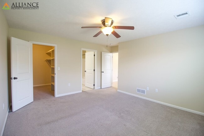 Building Photo - Beautiful Home on Corner Lot!