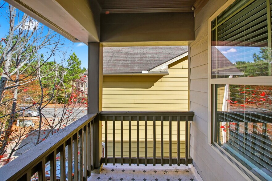 Building Photo - 1610 Chattahoochee Ct